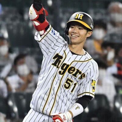 “阪神タイガースの新星：中野拓夢の躍進とその影響について”